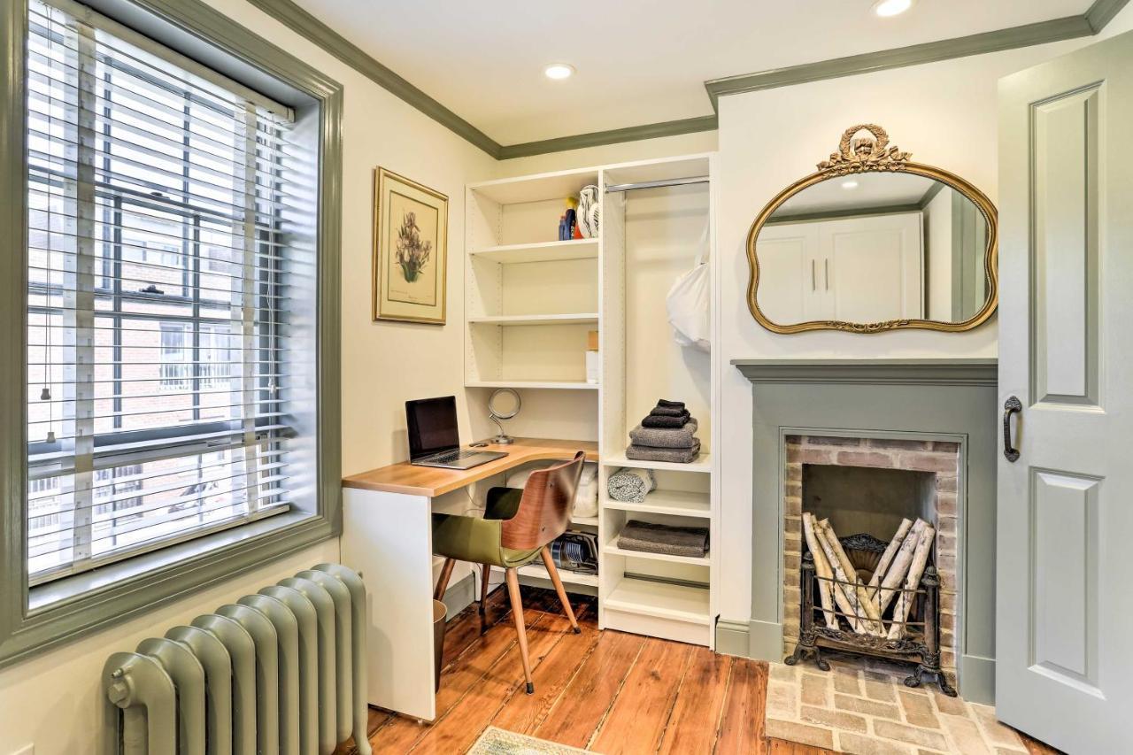 Historic With Garden Walk To Center City! Holiday home Philadelphia