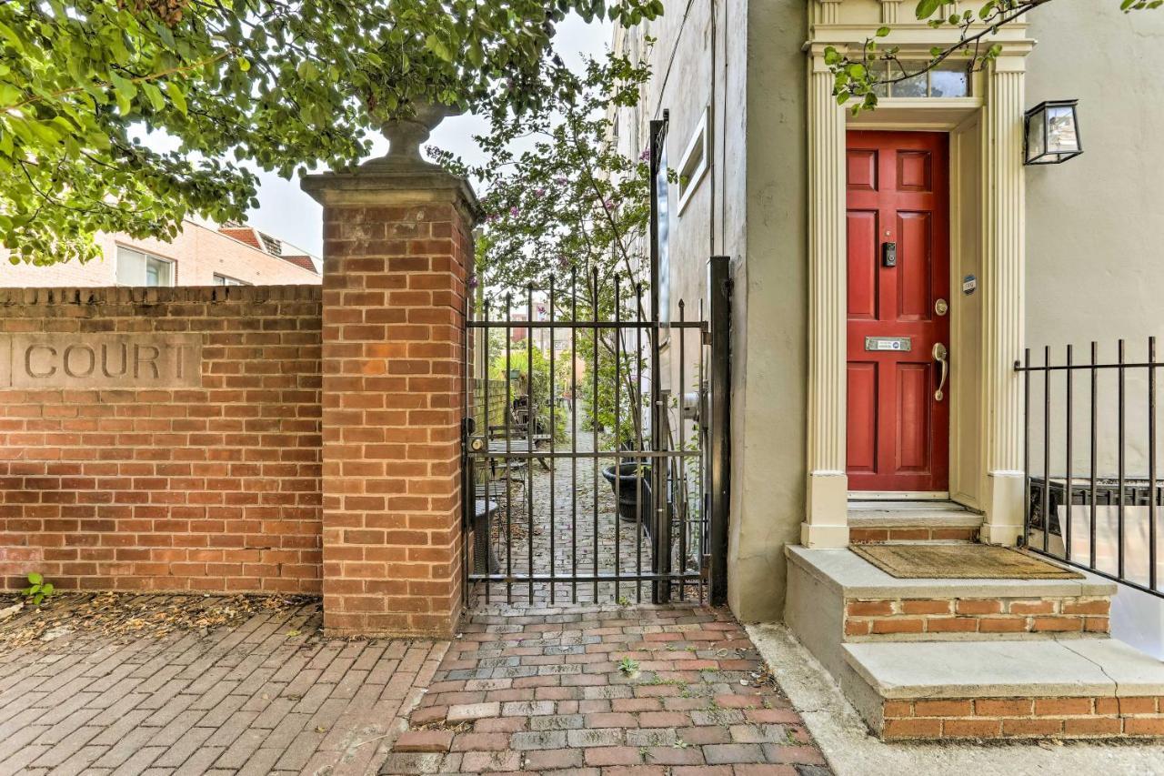 Historic With Garden Walk To Center City! Holiday home Philadelphia