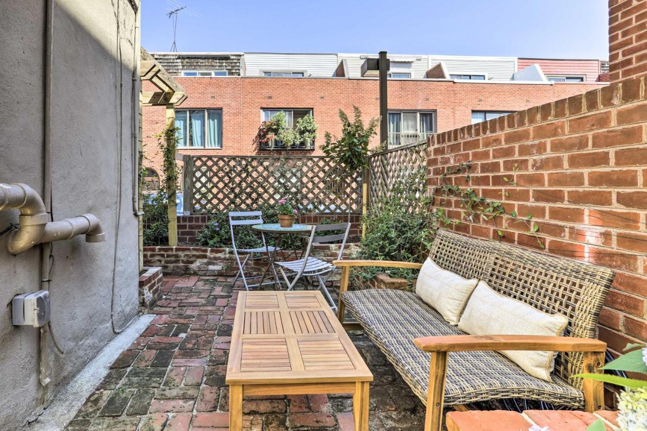 Historic With Garden Walk To Center City! *
